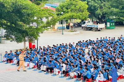 TUYÊN TRUYỀN, PHỔ BIẾN PHÁP LUẬT VỀ TRẬT TỰ AN TOÀN GIAO THÔNG ĐƯỜNG BỘ – SINH HOẠT DƯỚI CỜ TUẦN 10